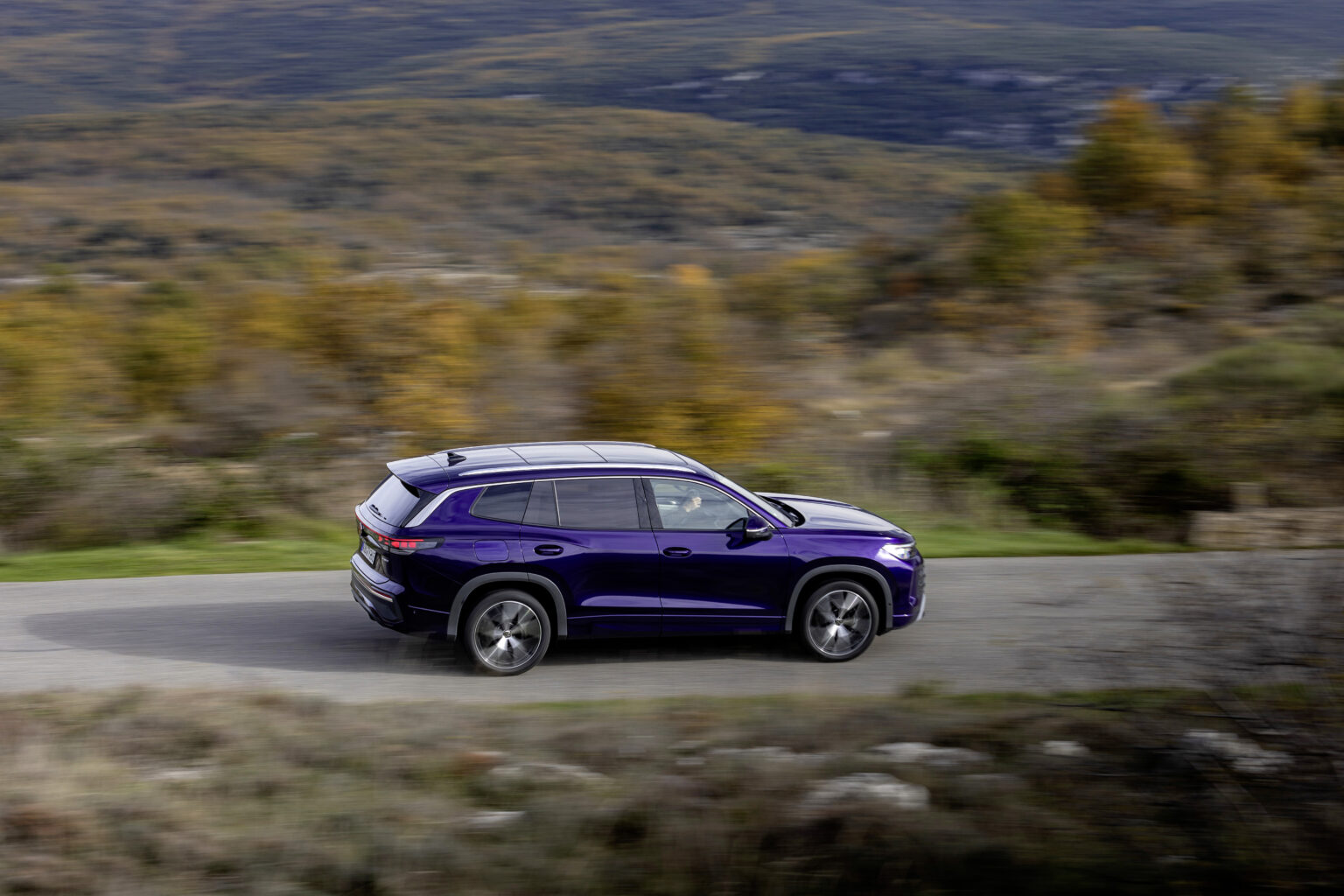 Volkswagen’in premium ve çok yönlü SUV modeli Yeni Tayron satışa sunuldu