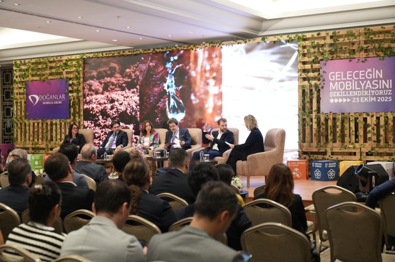 Doğanlar Mobilya Grubu, Sürdürülebilirlik Konferansı ile Sektörün Dönüşümüne Öncülük Etti: “Geleceğin Mobilyası” Masaya Yatırıldı