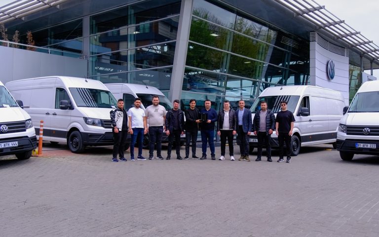 Volkswagen Ticari Araç’tan Yıldırımlar Lojistik Filosuna Crafter Teslimatı