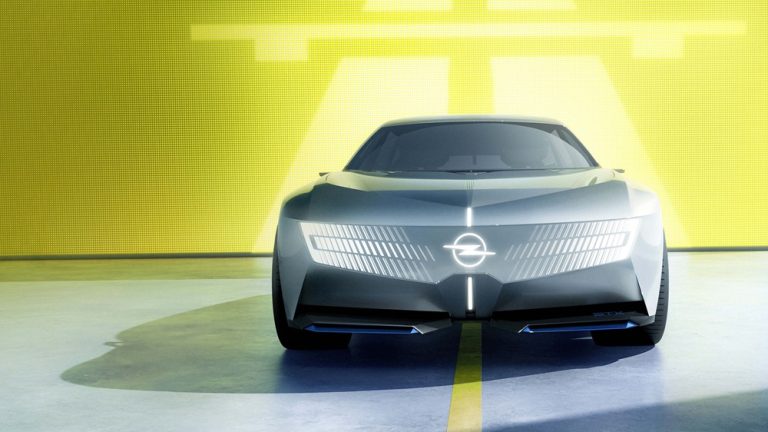 Opel, STX Concept ile Station Wagon Dünyasında Yeni Dönemin Kapılarını Aralıyor!